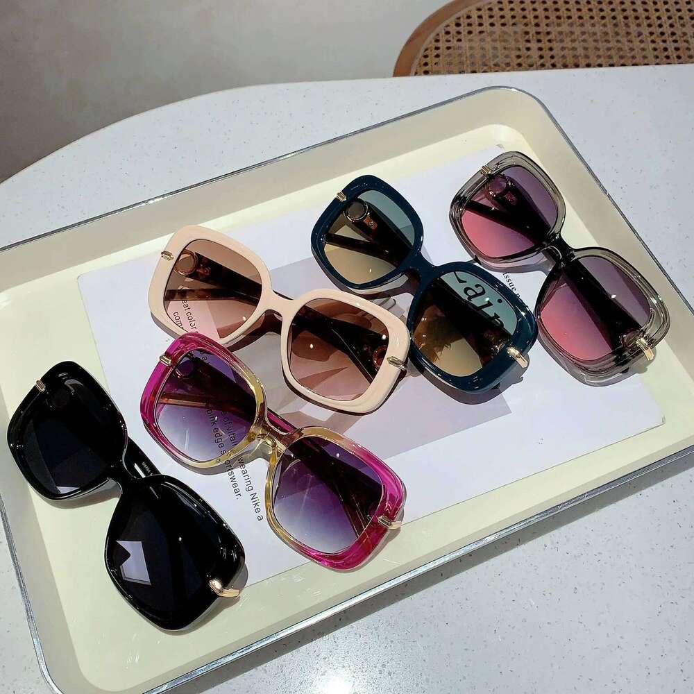 Fashionable Oval Retro Large Frame Suitable Women's Daily Wear Sunglasses for Women Sun Glasses 26W0224