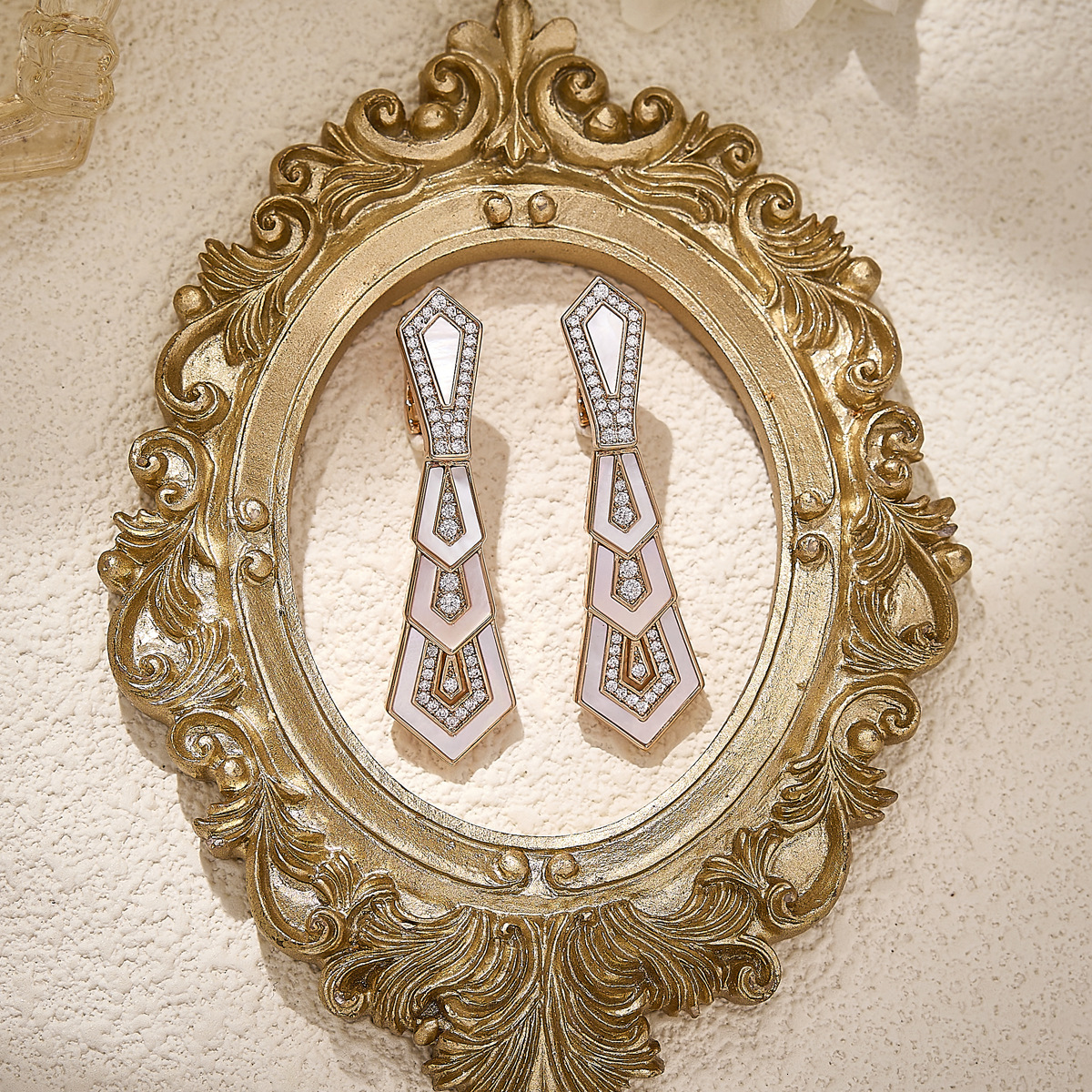 Earrings Diamond-Shaped White Shell Earrings With Gold-Plated Geometric Layered Design Earrings, And Ins Fashion Textured Women's Earrings