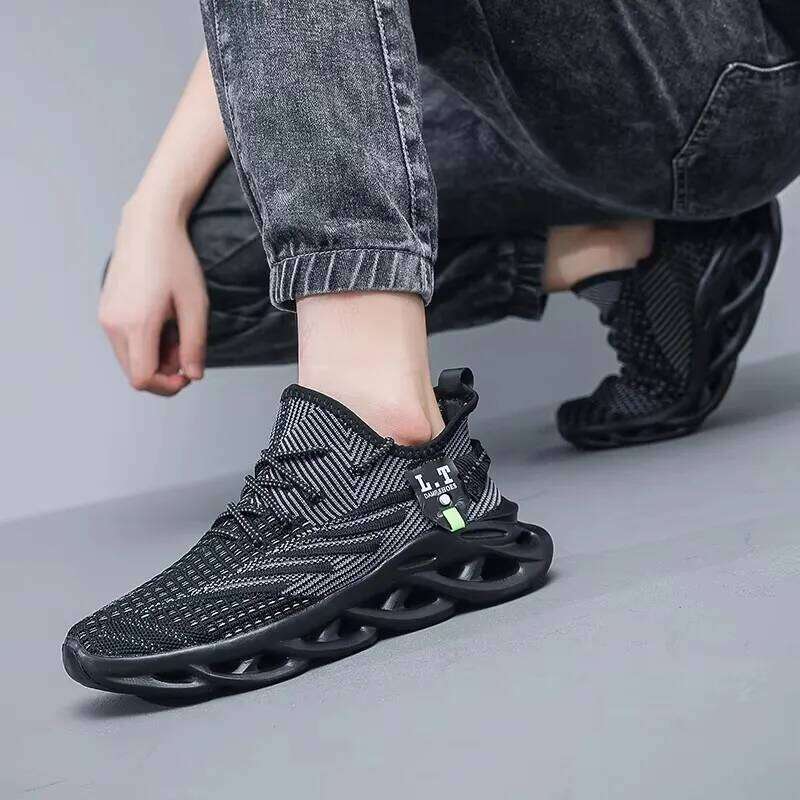 Men's Fashionable Shock Absorbing Design Breathable Lace Up Outdoor Activities Running Training Sports Shoes