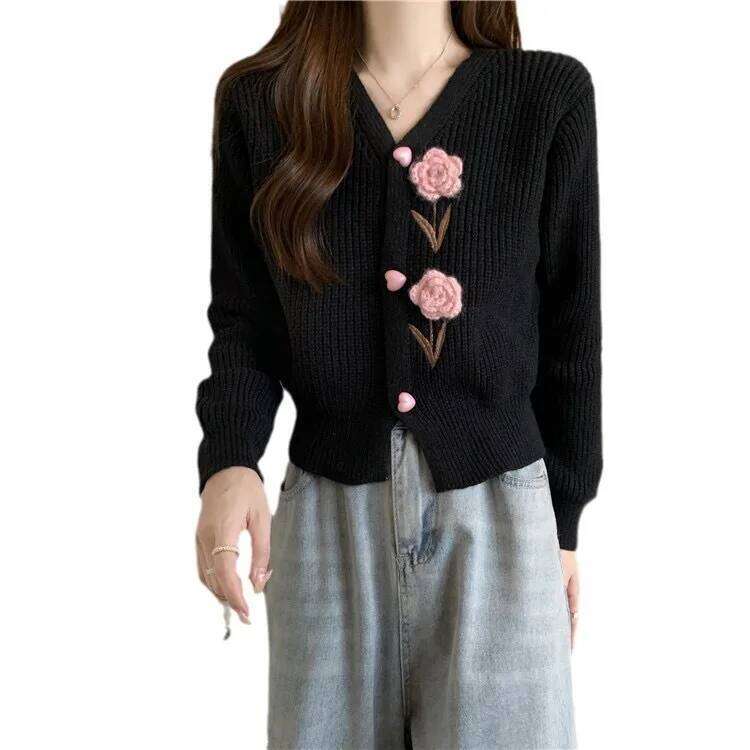 The Spring and Autumn Annals Cropped Cardigan Xiaoxiangfeng Embroidery Flower V-neck Thin Long Sleeves Fashion Temperament 26L0224