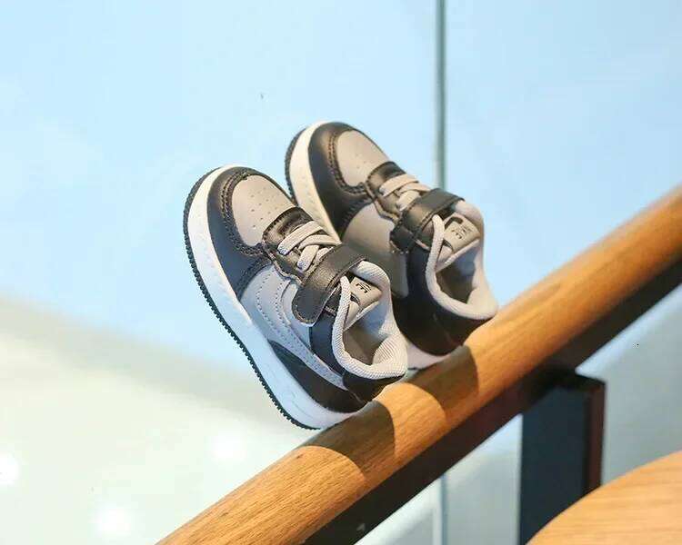 Children's Sneakers For Running Autumn Winter Outdoor Sneaker Anti-Slip Children Soft Bottom Girl Boy Sport Shoes 26W0224