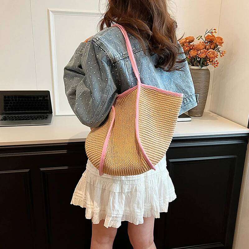 Leisure Hand-held Women Fashionable Splicing Tote Bag, New Trend Niche Design, Shoulder Grass Woven Bag Z260224