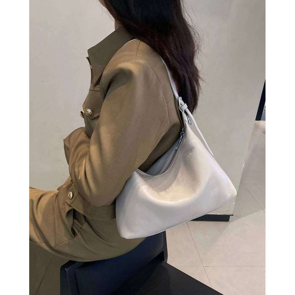 Luxury 2025 New Women's Natural Full-Grain Leather Underarm Crossbody Bag Minimalist Versatile for Commute & Casual Z260224