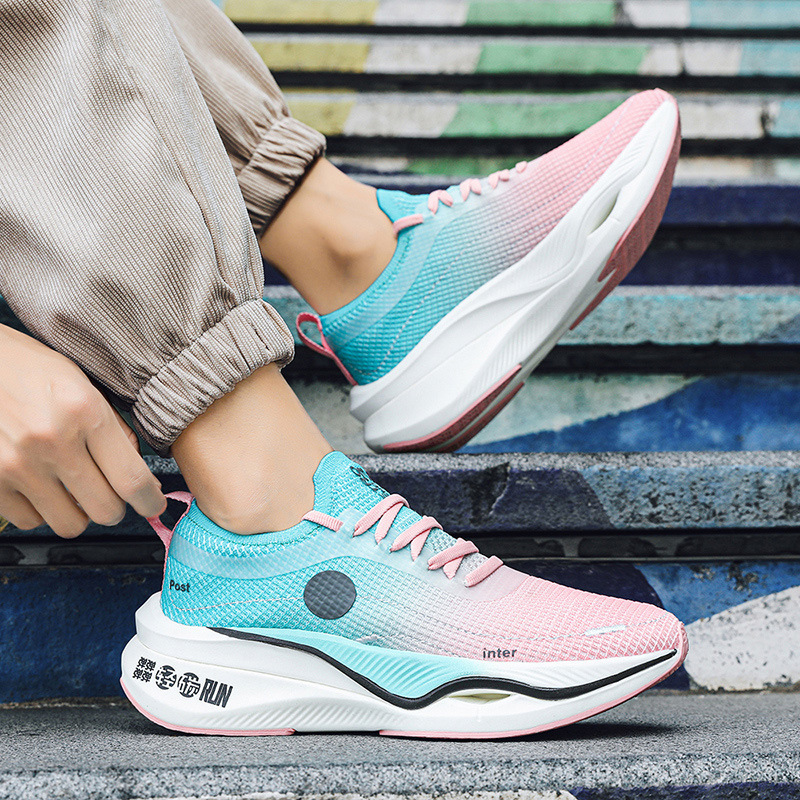 Free Shipping Fashion Running Shoes Lightweight Breathable Mesh Thick Sole Casual Sneakers Designer Shoes for Men and Women