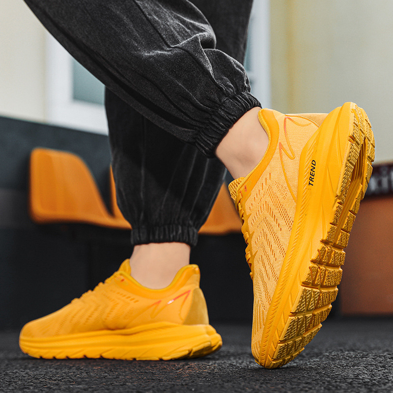 Free Shipping 2026 New Fashion Running Shoes Large Size Lightweight Breathable Mesh Sneakers Designer Shoes for Men and Women