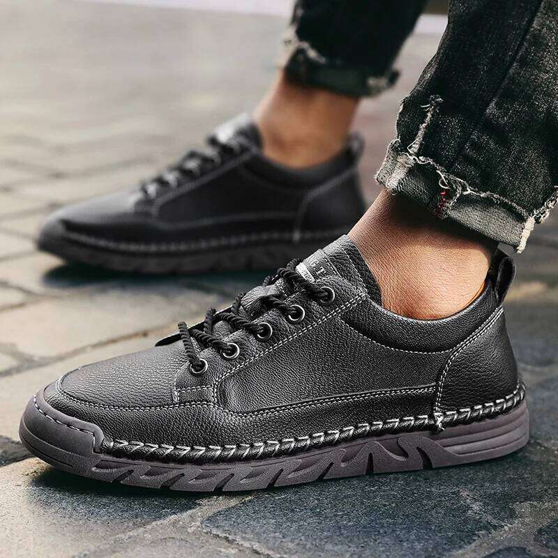 2025 New Men's Casual Shoes Hand-Stitched Leather Lace-Up Non-Slip Thick Sole Comfortable Outdoor Trendy Fashion Male Footwear