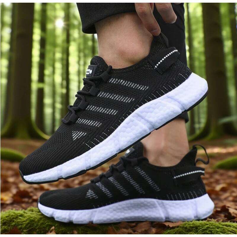 2025 New Trendy Running Shoes Men Breathable Mesh Lightweight Sneakers Eye Catching Fashion Tenis Baixo Zapatillas De Deporte