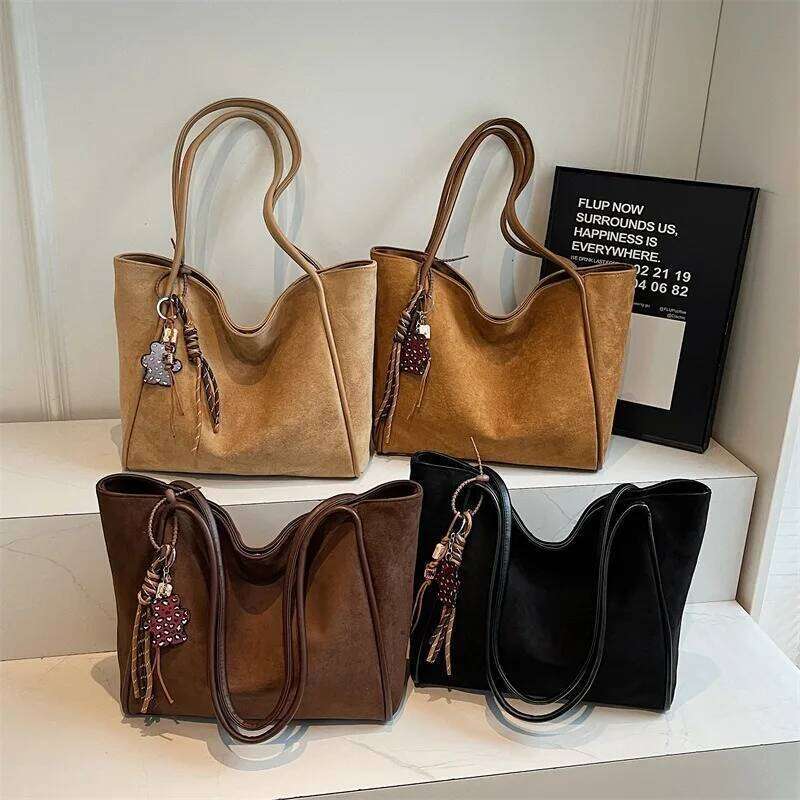 Large Capacity Women's New Retro Simple Shoulder Bag, Fashionable and High-end Texture, Casual Class Commuting Tote Bag Z260224