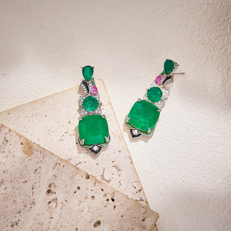 Earrings Simulated Red Diamond Earrings, Gold-Plated, Contrasting Colors Earrings, Symmetrical Inlay Earrings, Fashionable And Luxurious Women's 