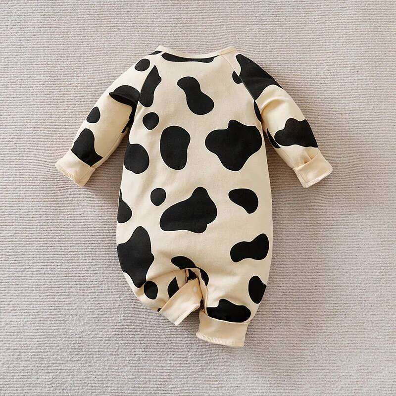 Newborn Baby Boys Fashion Spring autumn cotton Clothes Long sleeves and Round Collar 3D Cow print Jumpsuit 0-12 months 26H0224