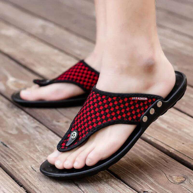 MAEDEF Summer Flip Flops for Beach Slippers Casual Sandals Comfortable Non-Slip Bathroom Shoes Men Slides