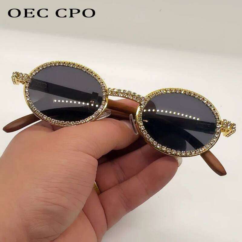 Diamond Luxury Metal Sunglasses UV400 Fashion Rhinestone Oval Eyewear Shades for Women Stylish Designer Brand Female Sun Glasses 26W0224