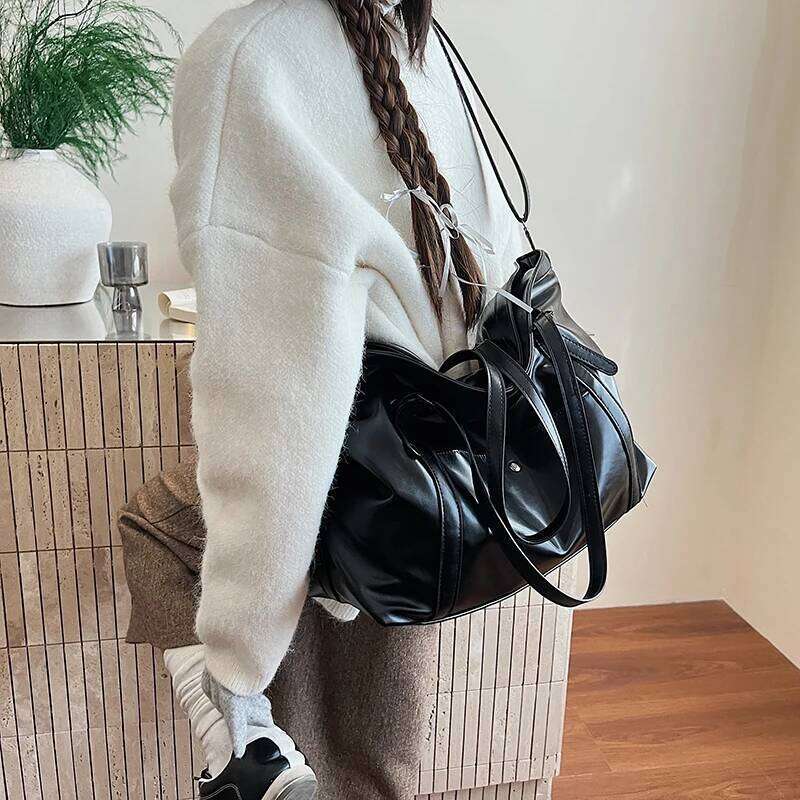 Quality Retro Big Tote Bags For Women 2025 Winter New Large Capacity Shopper Shoulder Crossbody Bag Practical Handbags Z260224