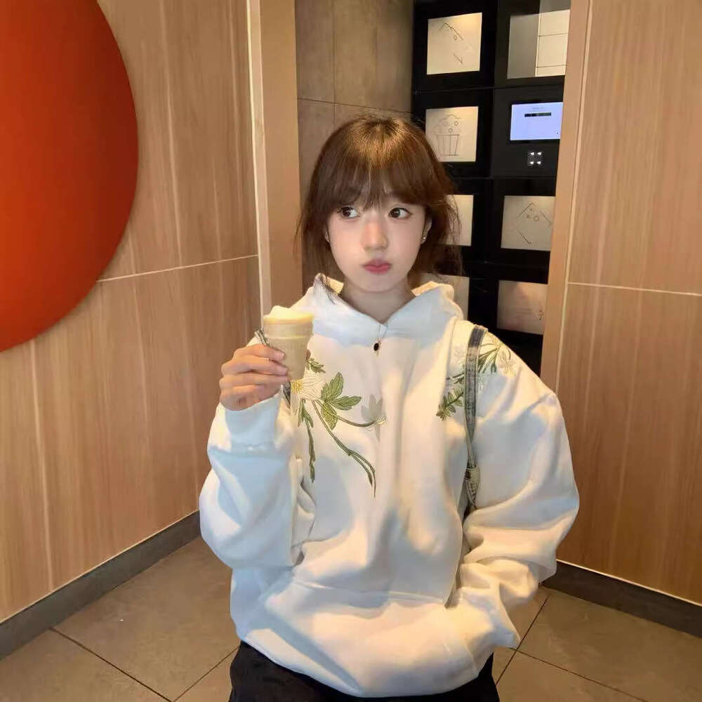 Brand New Chinese Style Floral Embroidery Hooded Sweatshirt Women Spring And Autumn Loose Design Sense Niche Casual Versatile Jacket