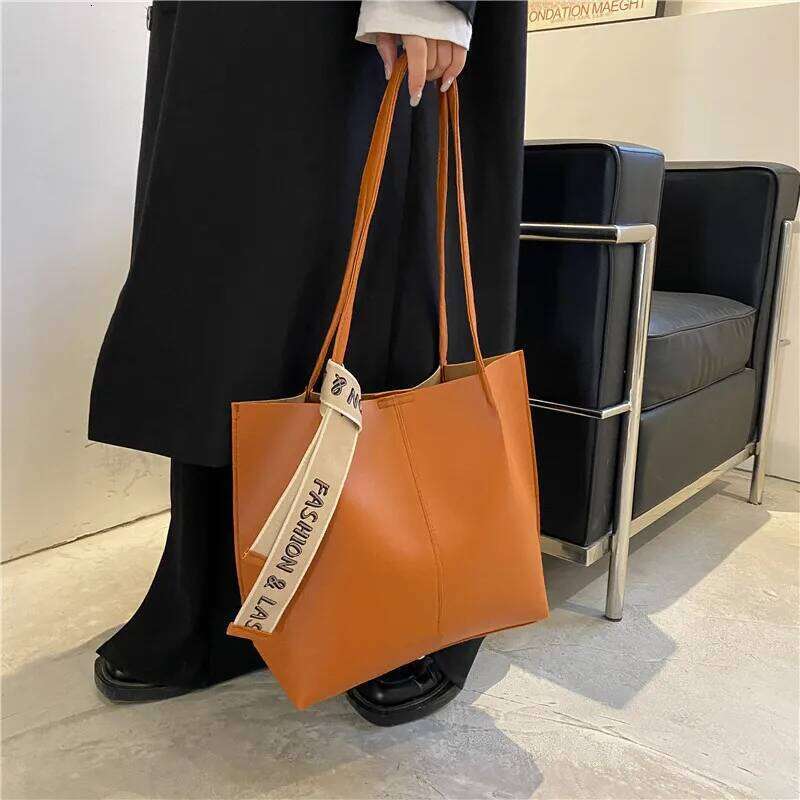 Large Capacity Woman Shoulder Shopper Design Handbag Women's Leather Solid Soft Tote Simple Fashion Luxury Brand Female Bag Z260224