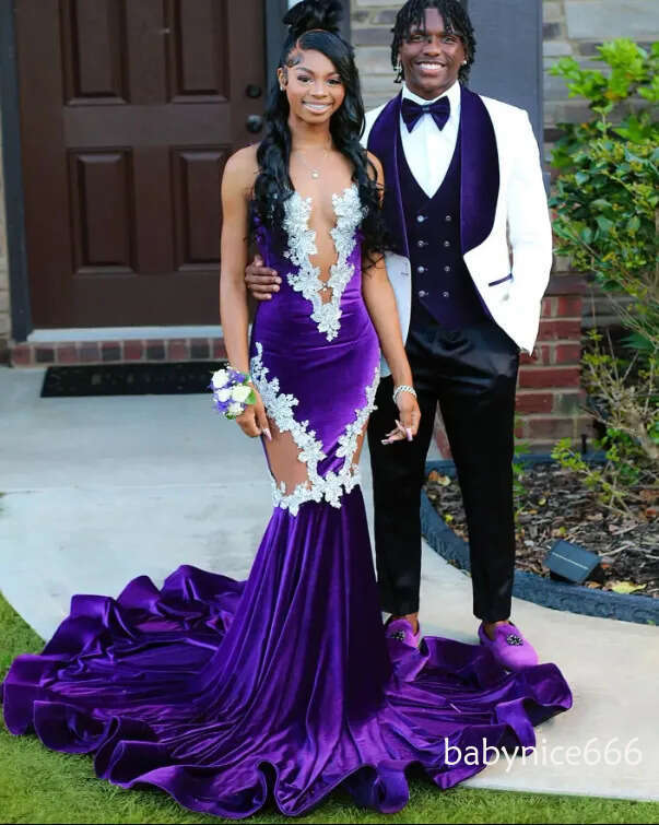 Gorgeous Purple Velvet Prom Dresses Black Girls Sexy Plunging V Neck Appliques Beads Long Evening Party Gowns New