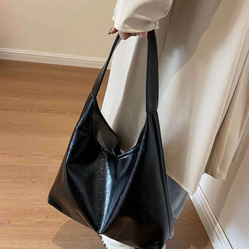 Soft PU Leather Quality Underarm Vintage Wine Red Ladies Shoulder Commuter Large Handbag Women's Versatile Tote Bag Z260224