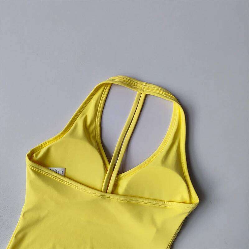 Sports Underwear V-neck Summer Neck Halter Beautiful Yoga Suit Vest Gathering Outside Wearing Running Gym Fitness Bra 26Y0224