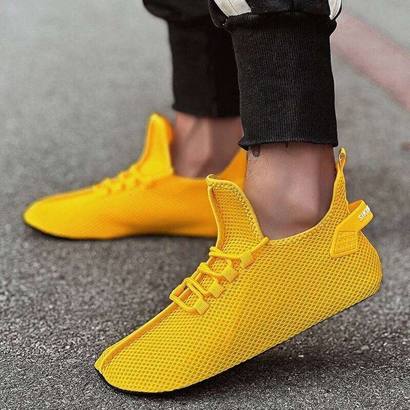 MAEDEF Men's Fashion Socks Running Casual Soft Comfortable Outdoor Walking Shoes Plus Size Sneakers Men