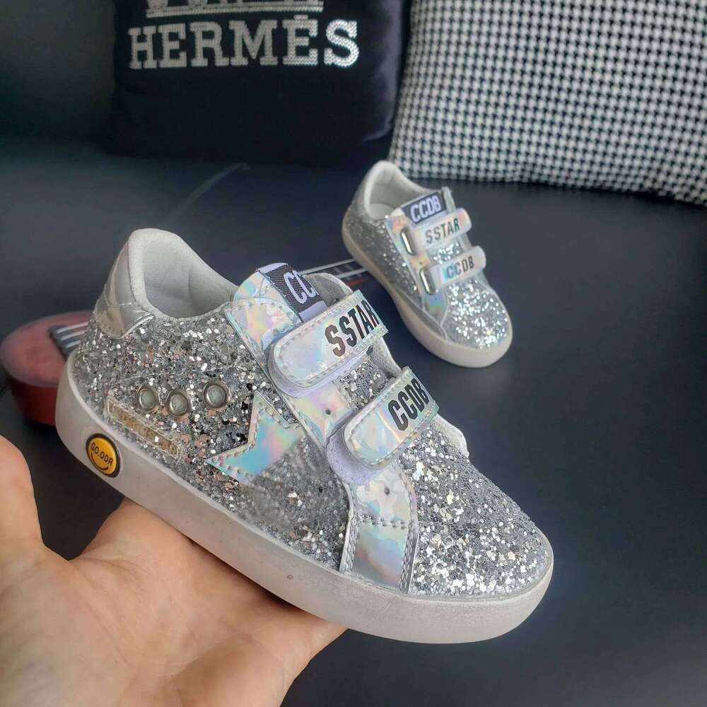 Casual Board Fashion Girls Solid Color Kids Shoes Lacquered Boys Soft Soled Velcro Front Lacing Sequin Sneakers 26W0224