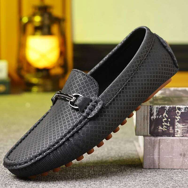 MAEDEF Fashion Business Black Loafers Light Slip on Shoes for Men Elegant Casual Party Wedding Leather Shoe