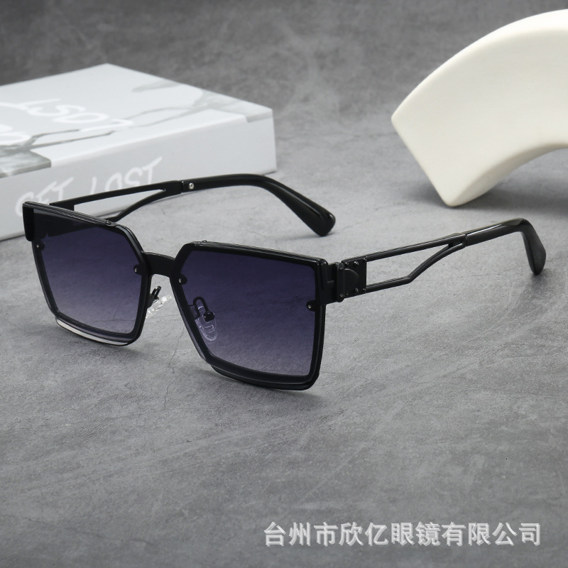 Luxury Brand Designer Sunglass New European And American Fashion Square-Frame Metal Sunglasses, Large-Frame Sunglasses, Trendy Sunglasses For Men And 