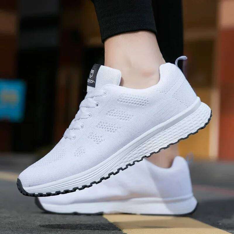 Men Lightweight Luxury Sneakers Breathable Casual Running Trainers Sport Basketball Walking Jogging Shoes Tenis Masculino