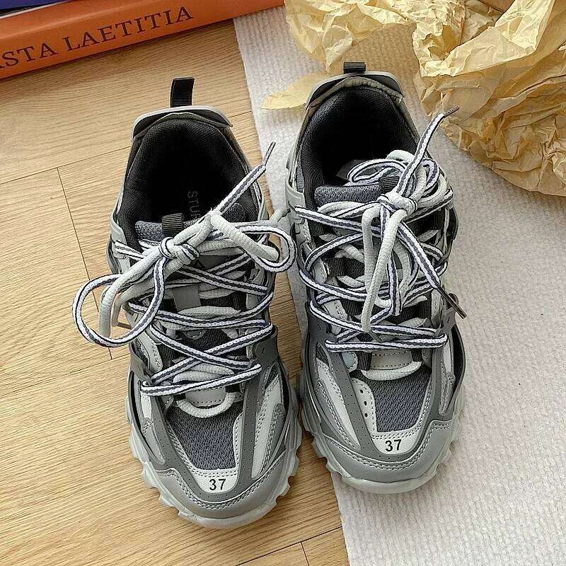 Brand Design for Man Fashion New Men's Chunky Sneakers Male Female Dad Trendy Girls Boys Casual Sports Shoes 26W0224