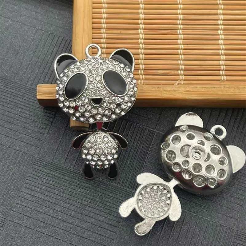 Fashion Movable Panda Necklace Lady Exquisite and Cute Cartoon Animal Hip-hop Personality All-match PendantXJ260224