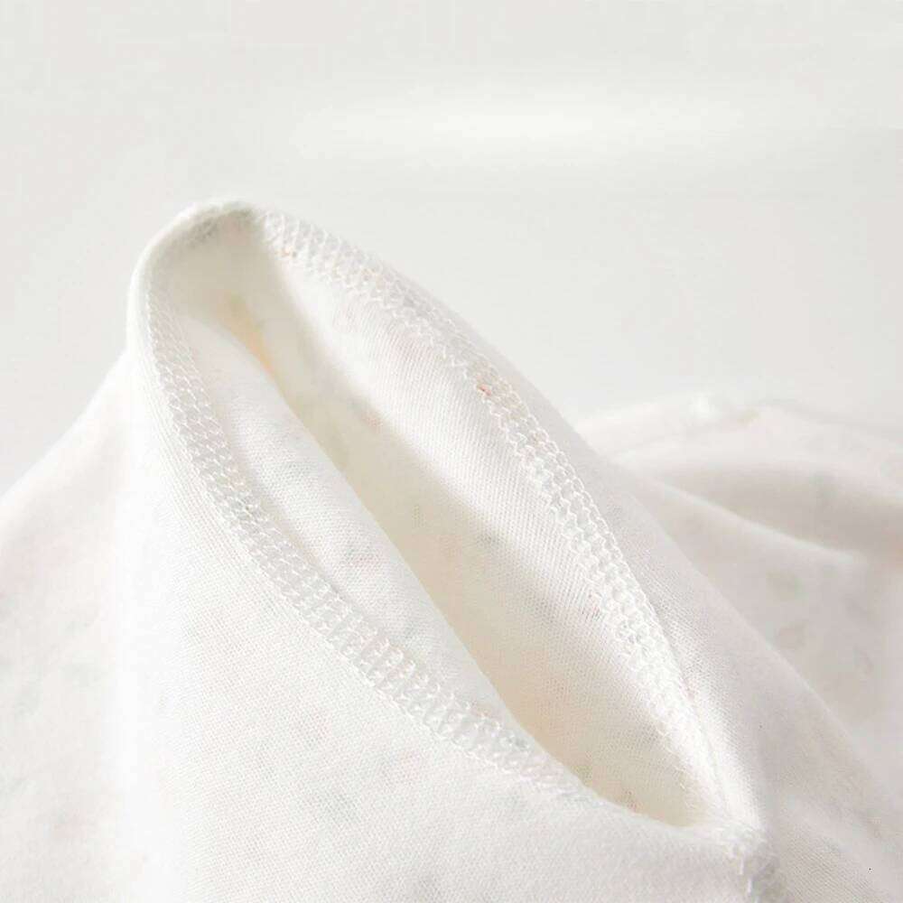 Charming Baby Romper for Spring Fall, Soft Pure Cotton Onesie, Princess & Prince Style, Perfect Infant Crawling Suit. 26H0224