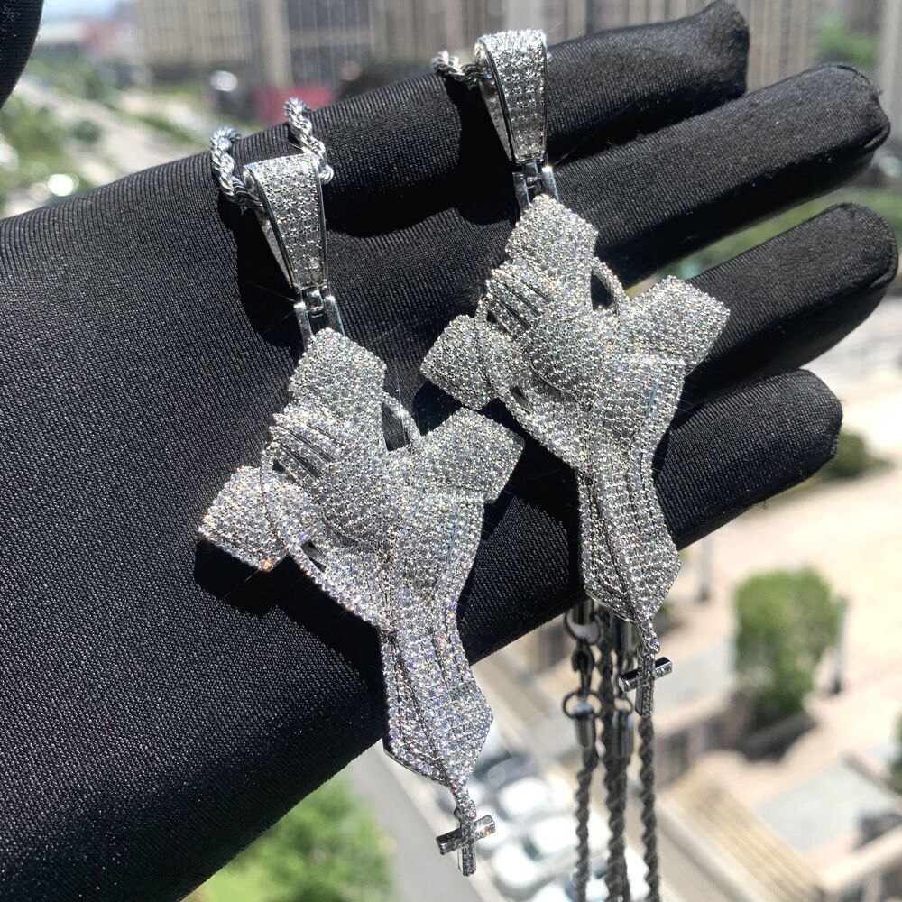 New Hip Hop Men Boy Fine Jewelry Full Iced Out Bling Cubic MoissaniteVVS Paved Praying Hand Cross Charm Pendant 91MM Necklace