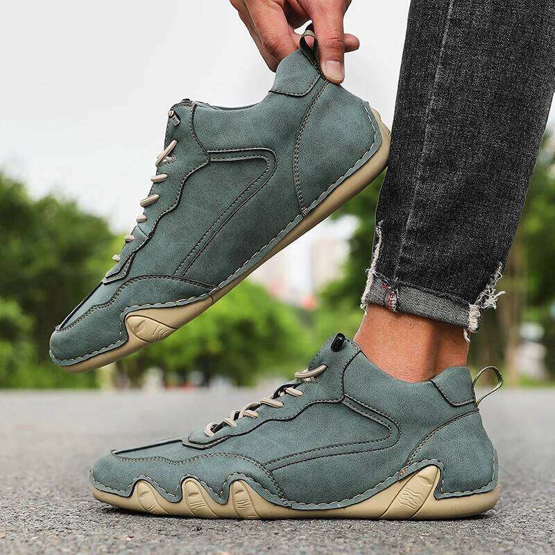 Casual Loafers Fashionable Low Cut Handmade Leather Sports Shoe 2025 New Retro British Style Men's Motorcycle Riding Boots