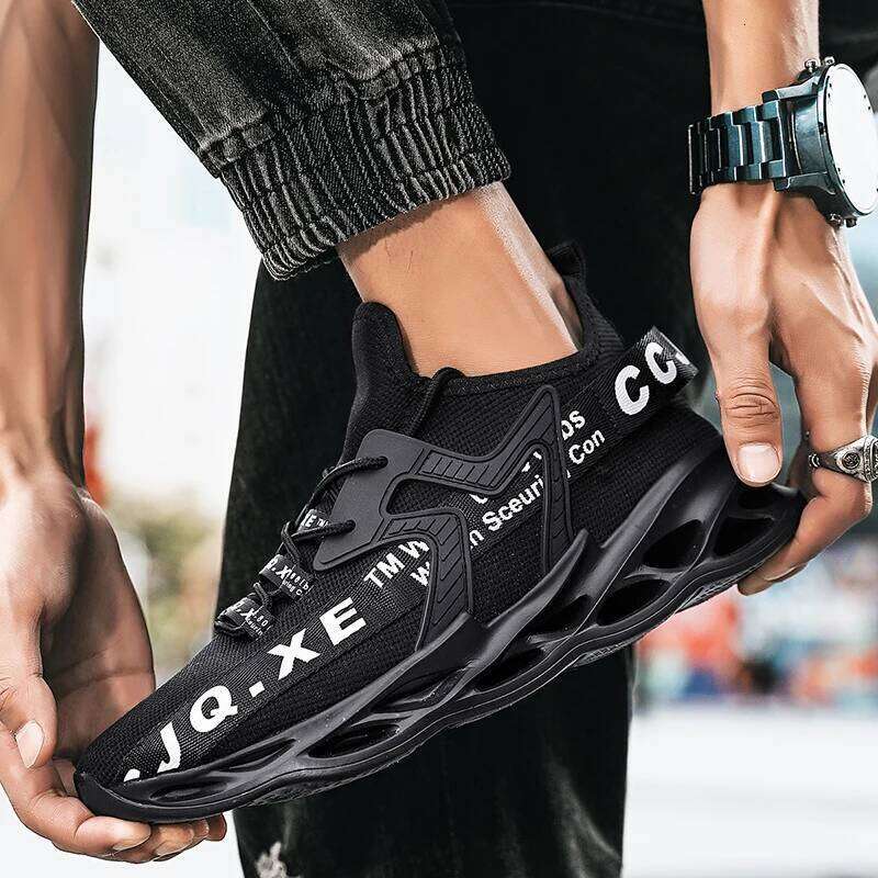 MAEDEF 2024 Men Running Lightweight Sport Classical Mesh Breathable Casual Shoes Male Fashion Moccasins Sneakers