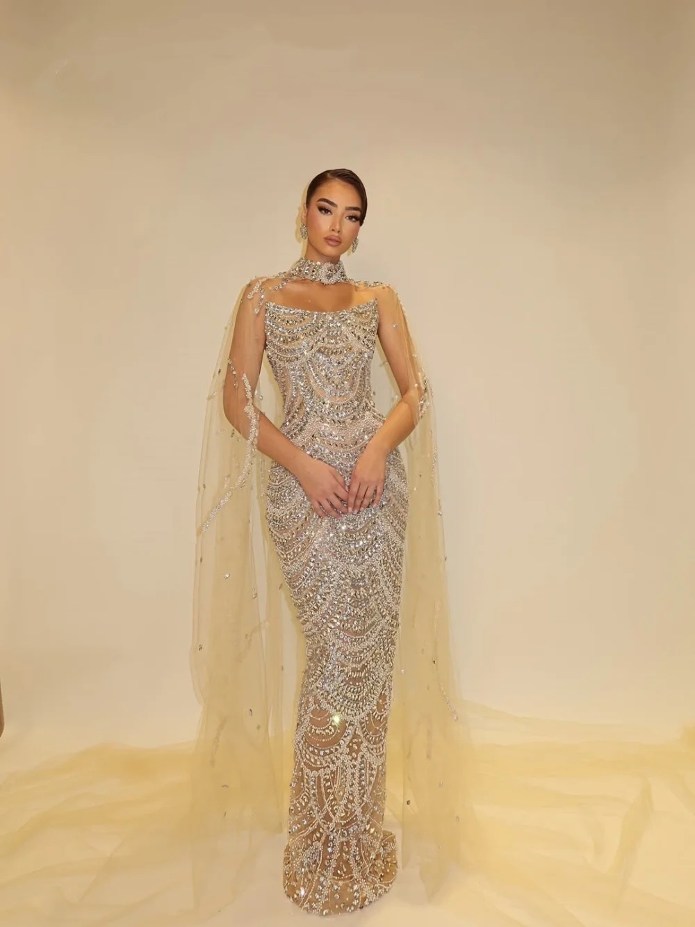 Luxury Strapless Evening Dresses Crystal Pearls Prom Dress Beading Illusion Sleeveless Customized Party Gowns Vestidos De Noche Plus Size