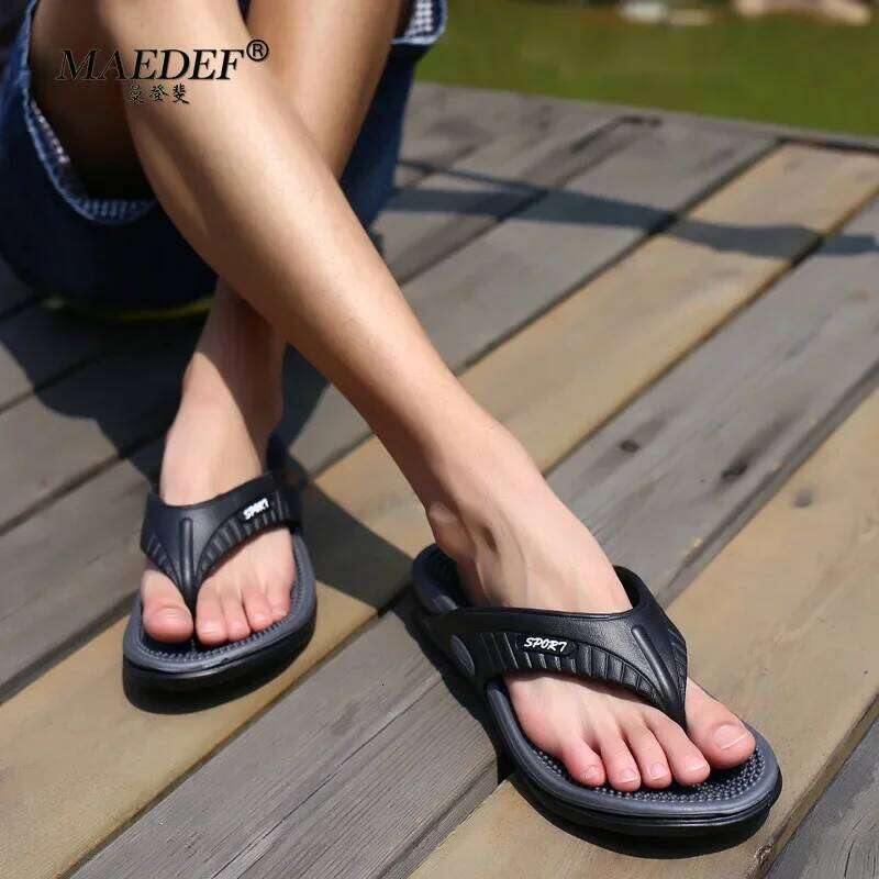 MAEDEF Mens Flip Flops Comfortable Lightweight Sandals Beach Outdoor Casual Slides Breathable Durable Slippers