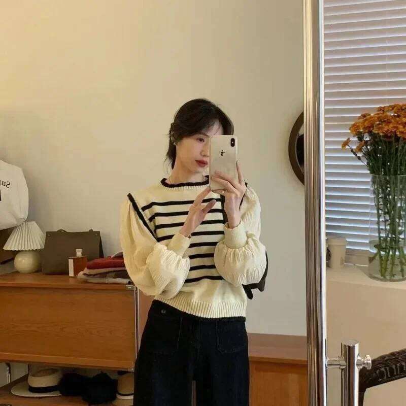 women Black white striped fake two-piece knitted sweaters pring and autumn Korean soft glutinous pullover sweater female 26L0224