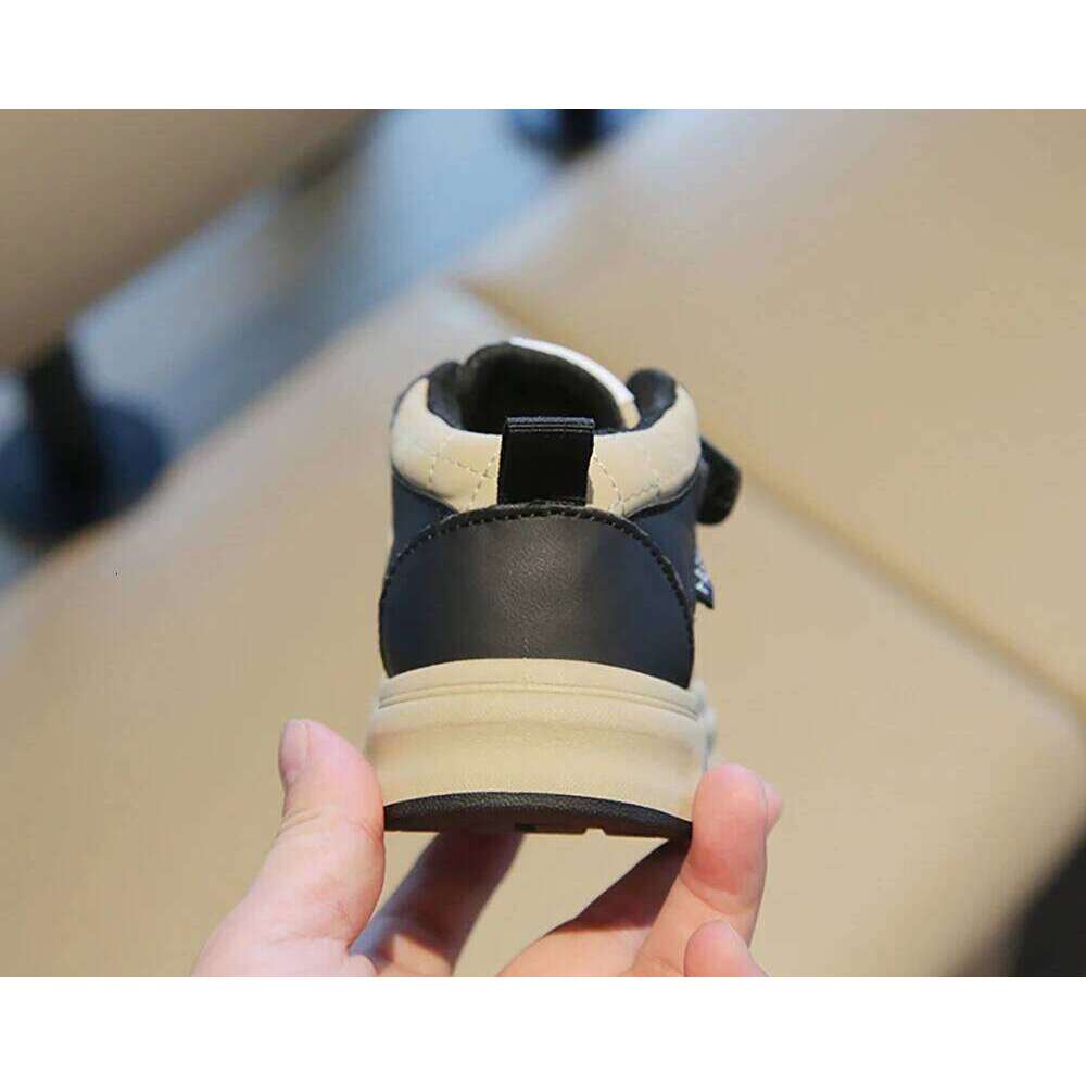 PU Leather Sport For Children Trend Fashion Kid's Sneakers Soft-soled Waterproof Boy's Girl's Running Shoes Casual Sneaker 26W0224