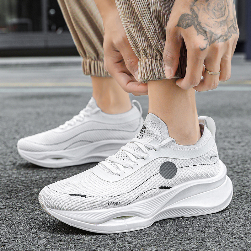 Free Shipping Fashion Running Shoes Lightweight Breathable Mesh Thick Sole Casual Sneakers Designer Shoes for Men and Women