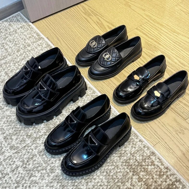 Designer dress shoes loafers Women shoes thick soled quilted leather cover mule patent casual shoes metal buckle black flat shoes mule ox jin soft leather shoes