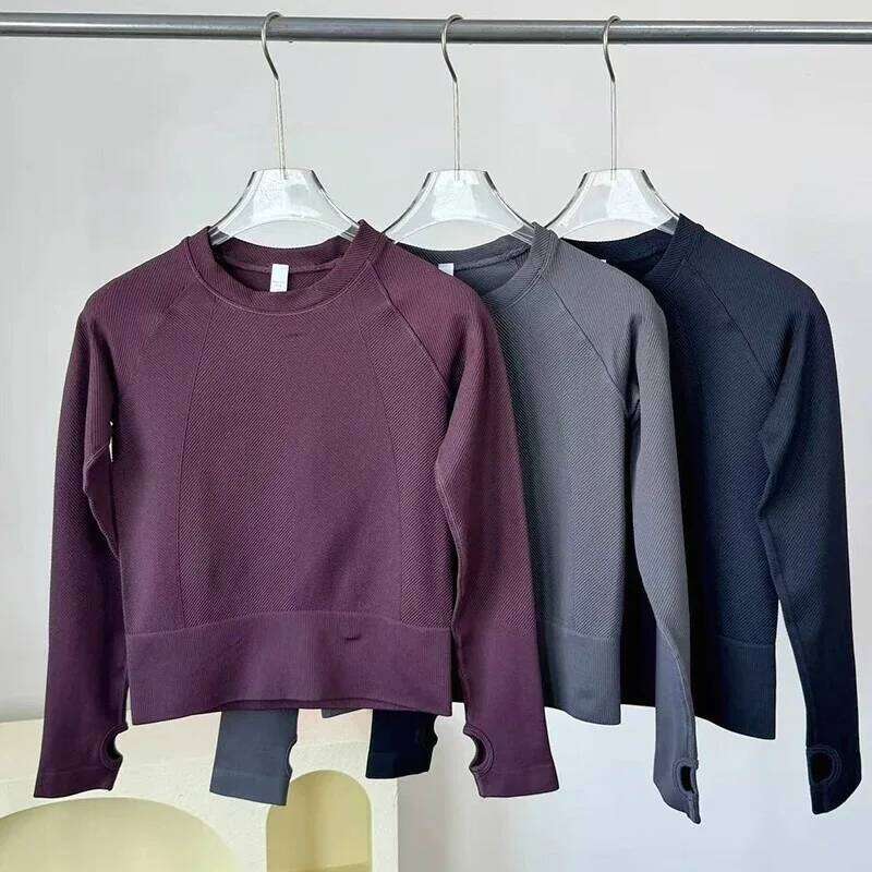 Women's New Seamless Knitted Round Neck Long Sleeve Yoga Fitness Sports Top Slim Fit for Autumn And Winter 26Y0224