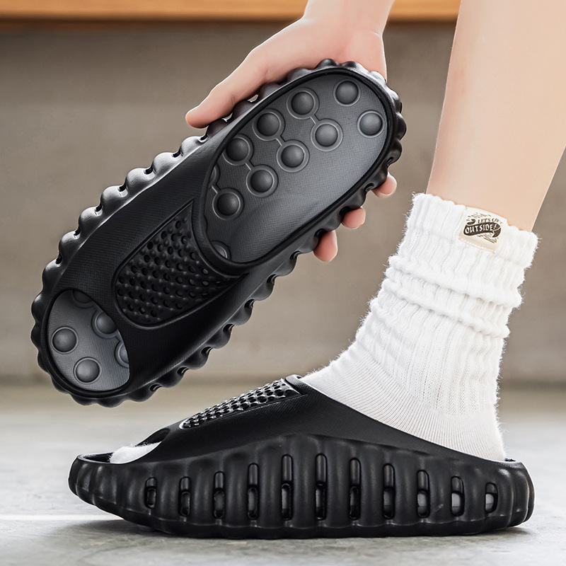 free shipping 2026 hot outdoor sports men's designer slippers trendy anti slip massage casual lightweight breathable beach shoes