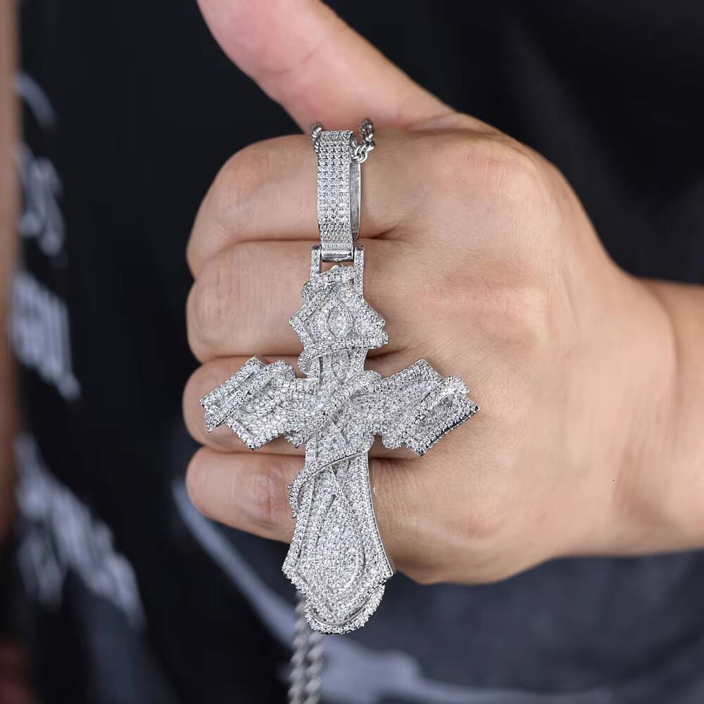 Mens Hip Hop 5A Cubic MoissaniteVVSia Moissanite Cross Pendant Necklace Iced Silver for Wedding Engagement Party White Gold Jewelry