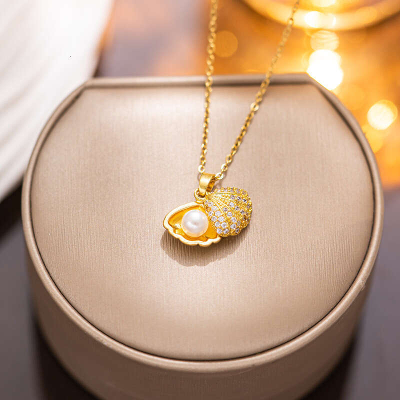 Inlaid Diamond Fashion Shell Pearl Titanium Steel Anti-Fade Necklace Elegant Fan-Shaped Pendant Celebrity Jewelry For Women