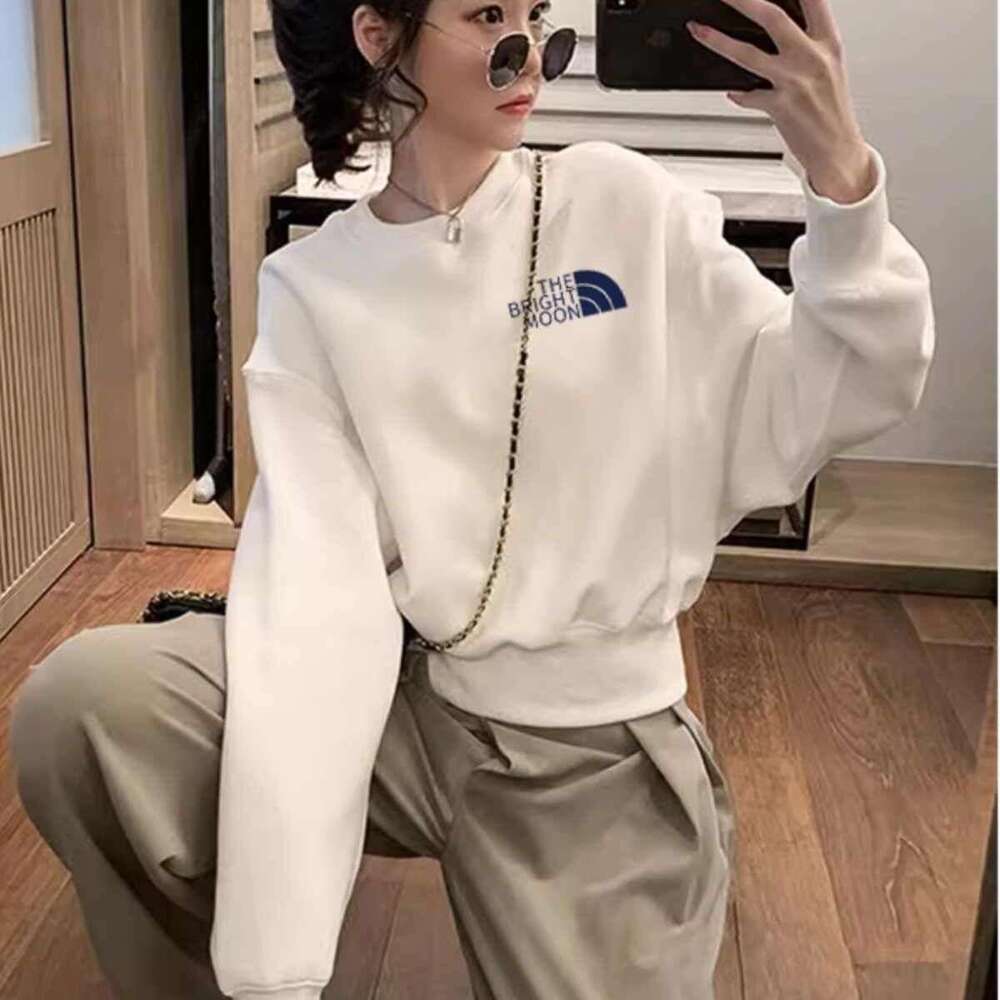 Women's Fleece-Lined Sweatshirt, Autumn Winter 2025 New Popular Fashion Design, Stylish And Chic, Waist-Cinching Short Top For Petite Figures