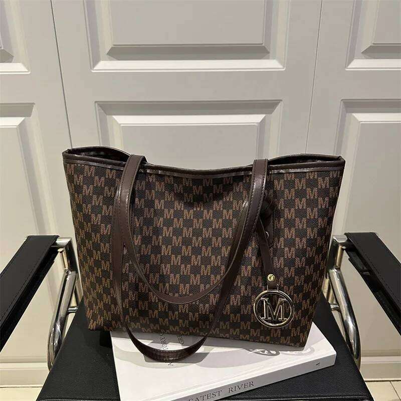 2025 New Large Capacity Women M Check Pattern Versatile Small Design Shoulder Tote Commuter Bag Z260224