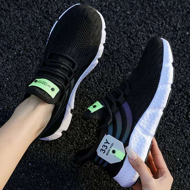 Men's High-quality Lightweight Mesh Design Breathable Comfortable Anti Slip Sole Track Field Running Lace Up Shoes