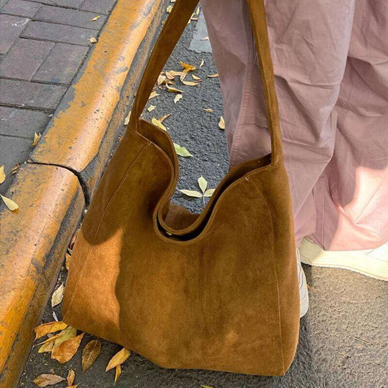 Women Large Capacity Shoulder Suede Trendy Fashion All-Match Bag for Daily Office Use Solid Color Handbag Z260224