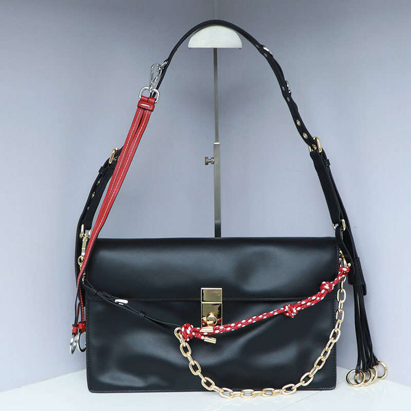 Luxury Shoulder Bags Totes Hobo New Soft Sound Motorcycle Messenger Retro Pendant Flip Lock Genuine Leather Small Square Bag For Women SENYY