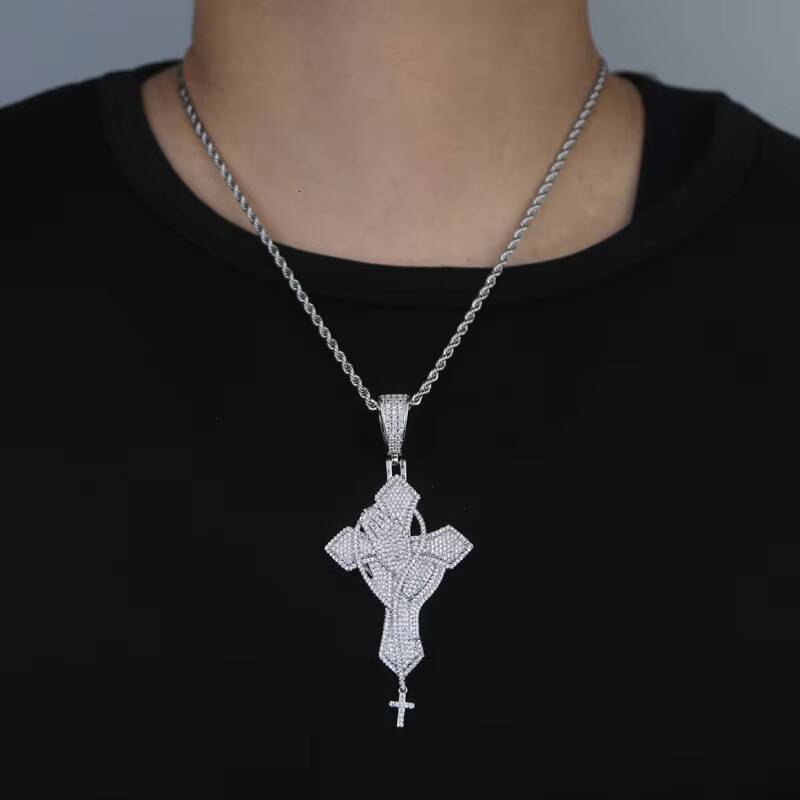 Bling SIlver Hip Hop Men Jewelry Micro Pave Moissanite Praying Hands Cross Pendant Necklace
