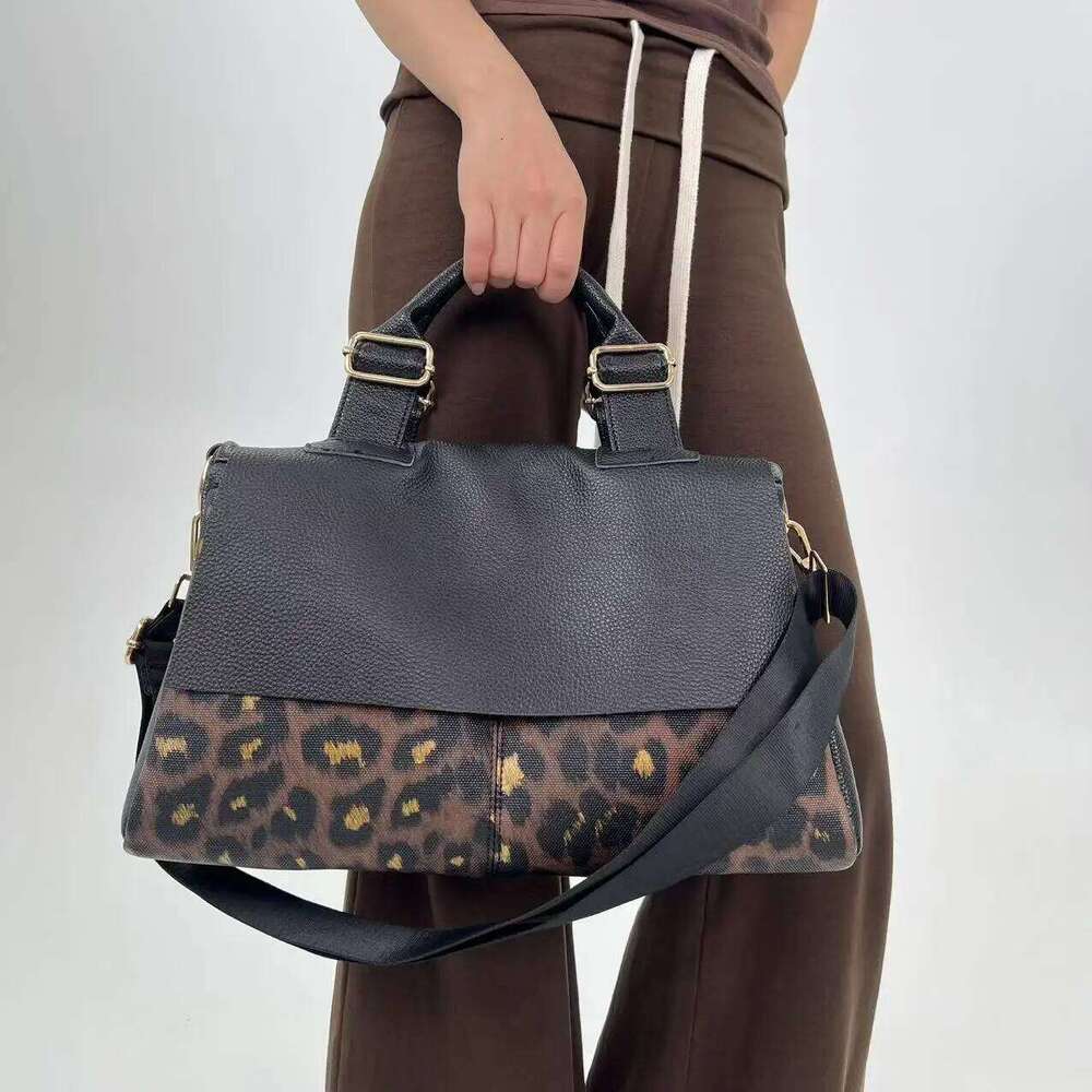 Ladies' Fashion Personalized Leopard Pattern Tote Large Capacity Retro Street Y2K Spicy Punk Shoulder Bag Z260224